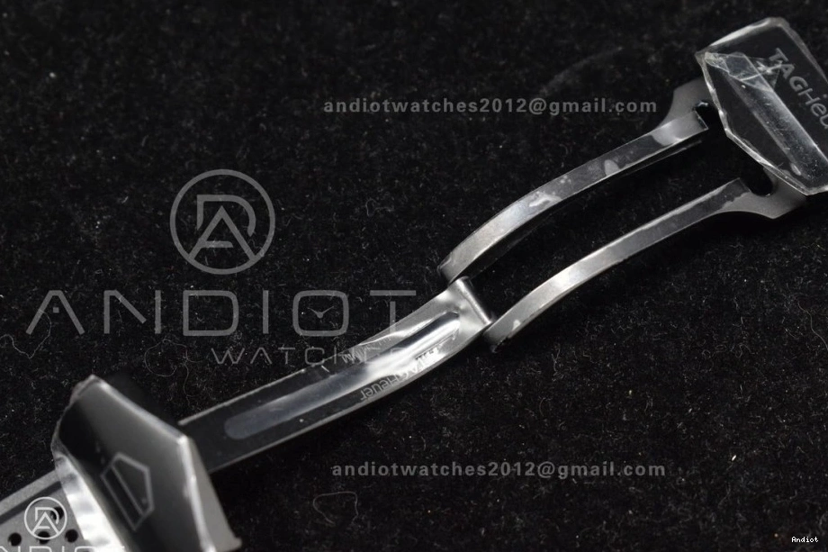 CAR201J Edition Carrera Special Calibre Heuer 01 CLEP TAG Heuer 1206